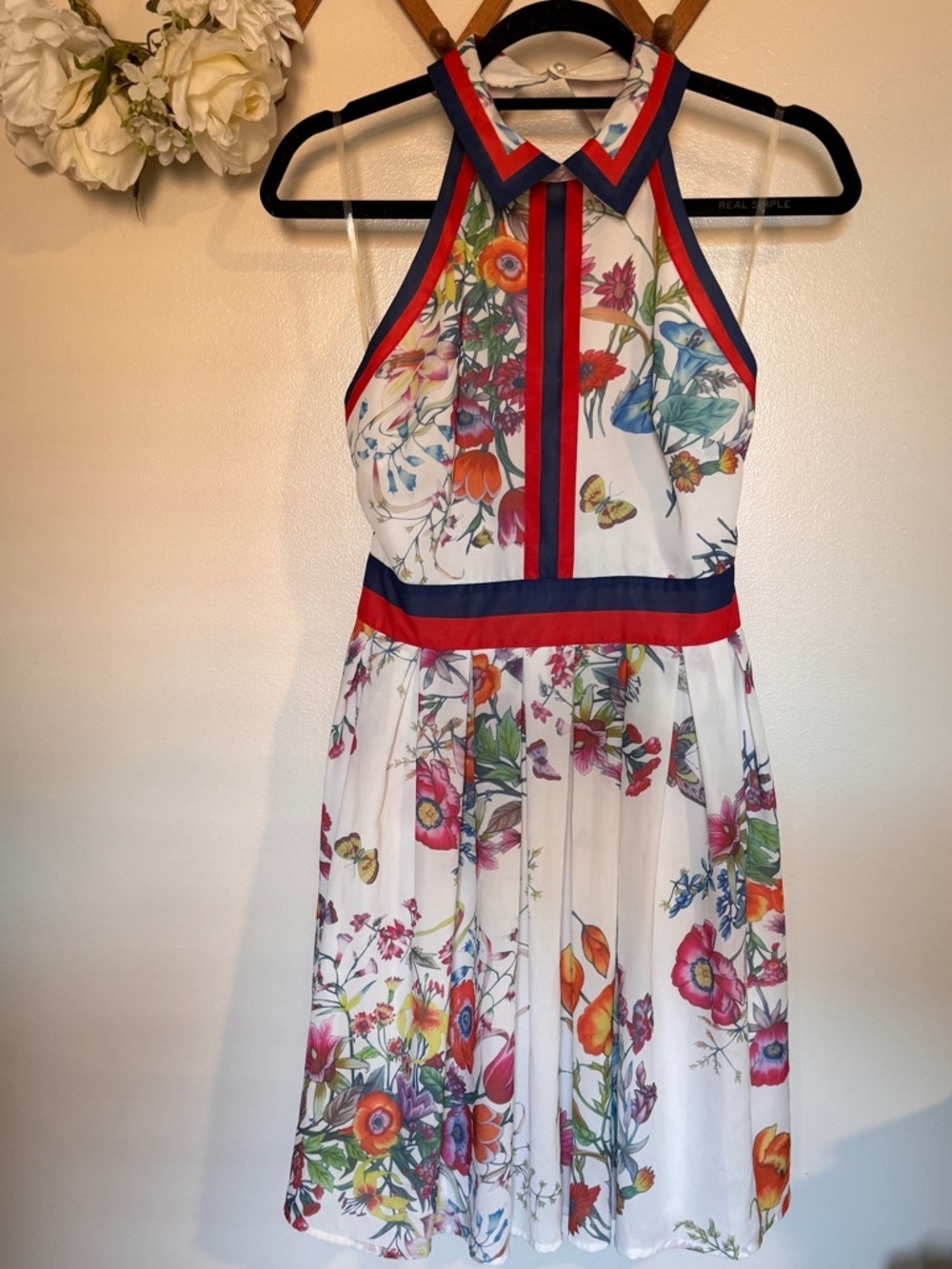 L'ATISTE // White Floral Halter Midi Dress with Red & Navy Trim size small fb1